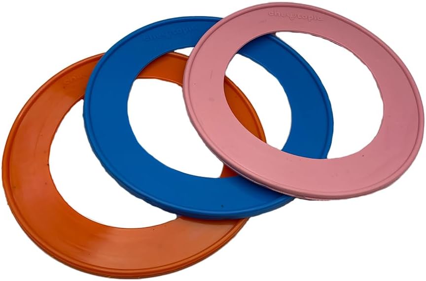 Chewtopia Throw Ring Flying Ring, Frisbee Dog Toy, Flexible and Bright Colour, Made in the UK Fetch Toy, Made From Recycled Plastics, Outdoor Dog Toy
