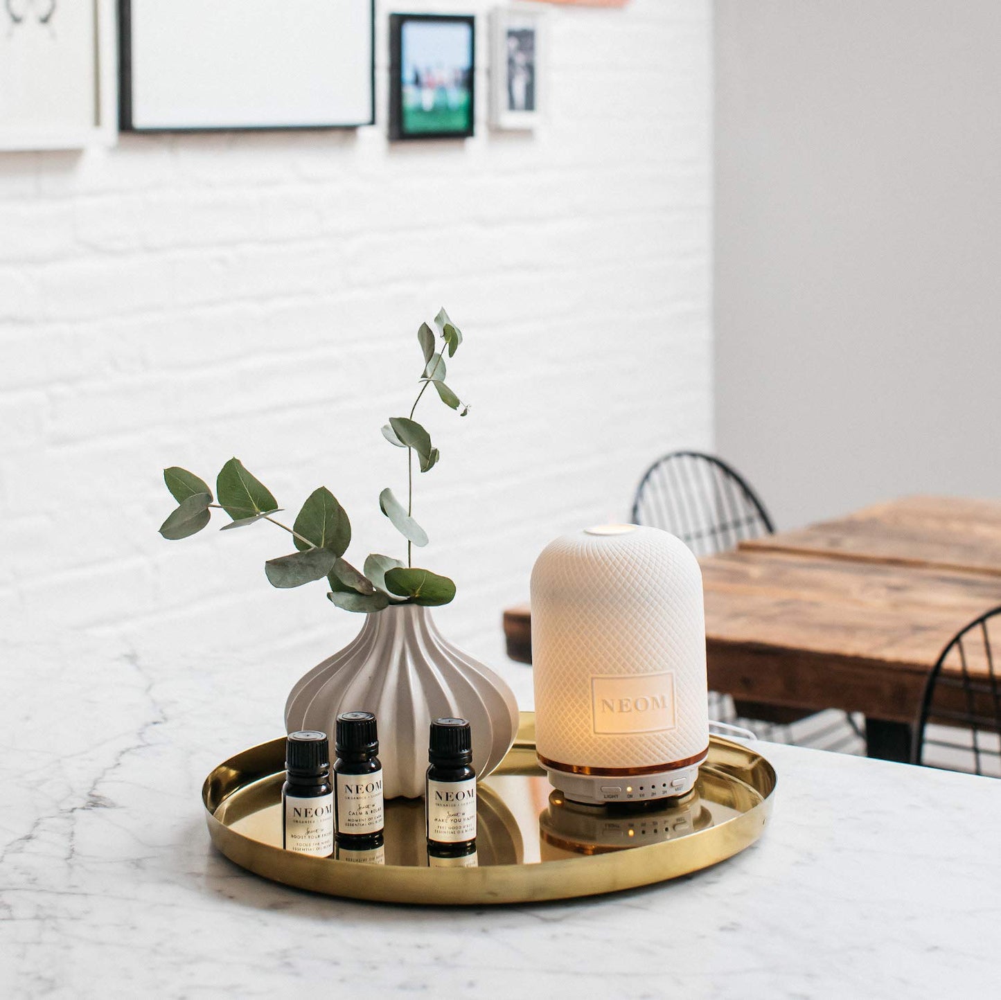 NEOM - Real Luxury Essential Oil Blend, 10ml | Lavender, Jasmine & Sandalwood | Scent to De-Stress Range