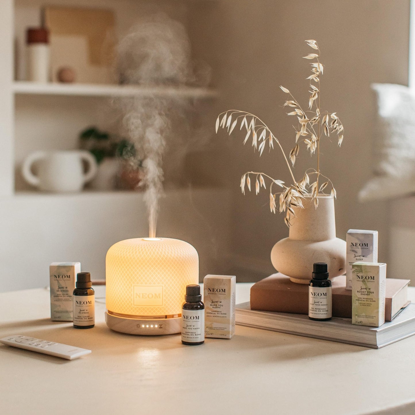 NEOM - Real Luxury Essential Oil Blend, 10ml | Lavender, Jasmine & Sandalwood | Scent to De-Stress Range