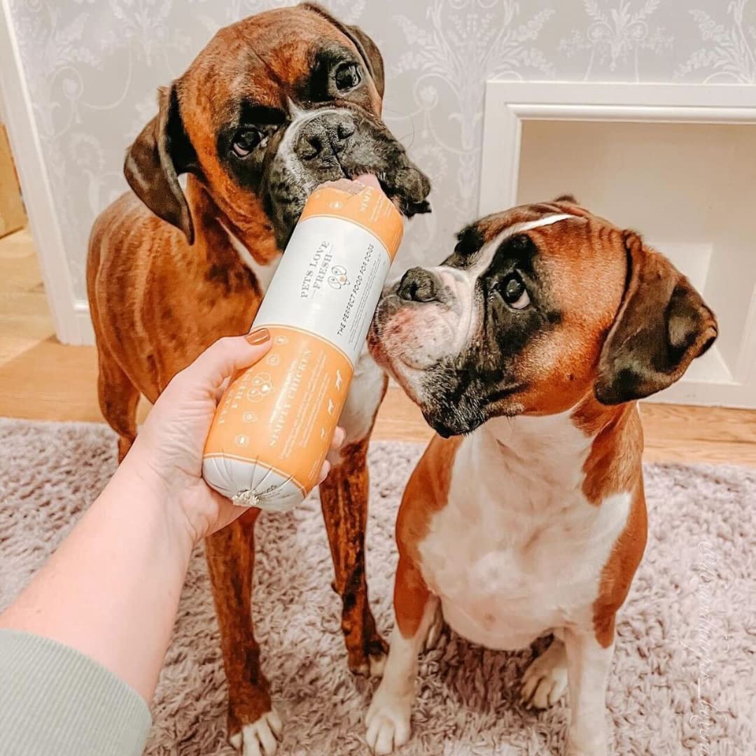 Healthy & Tasty Fresh Dog Food by Pets Love Fresh - 100% Natural - Real British Meat - Zero Preservatives - SimHealthy & Tasty Fresh Dog Food by Pets Love Fresh - 100% Natural - Real British Meat - Zero Preservatives - Simply Chicken (5 x 600g chub rolls) - Sayby’s